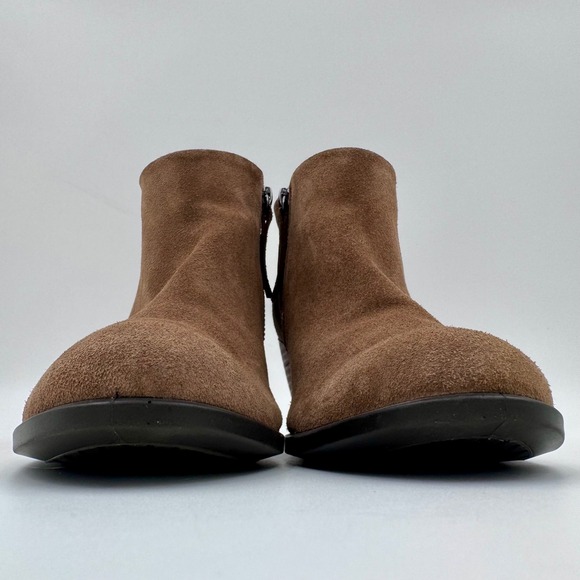EUC ECCO Shape 75 Block Ankle Boots Brown Suede Side Zip Womens 7 EU 38